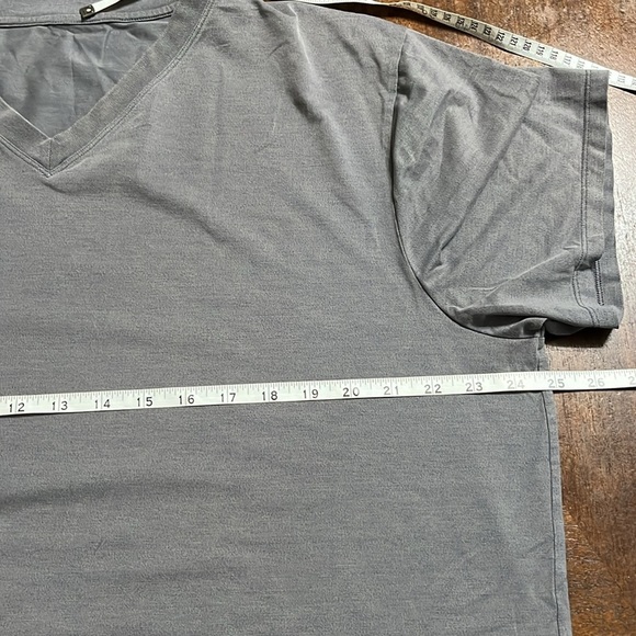 Lululemon men’s shirt - Picture 4 of 6